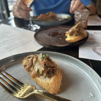 Belleville Wine Bar - Duck confit - Wine Bars Near Me - Reno, Nevada Belleville Wine Bar - Duck confit - Wine Bars Near Me - Reno, Nevada