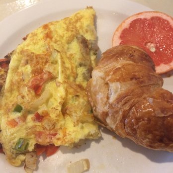 Bon Appetit Cafe - Bon Apetit Omelette (sorry... had to take a bite!) - American Near Me - Houston, Texas
