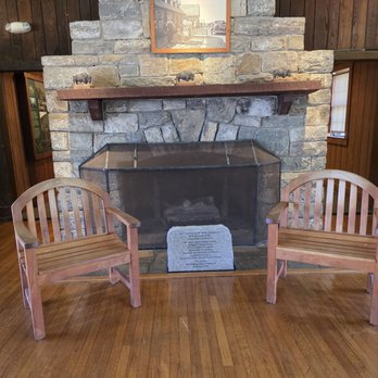 Dickey Ridge Visitor Center - Visitor Centers Near Me - Luray, Virginia