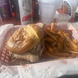 Pit beef sandwich = yum Pit beef sandwich = yum