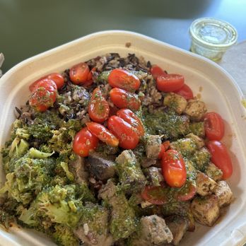 sweetgreen - Healthy Salads, Wraps, and Bowls - Caramelized steak bowl - Salad Near Me - Austin, Texas