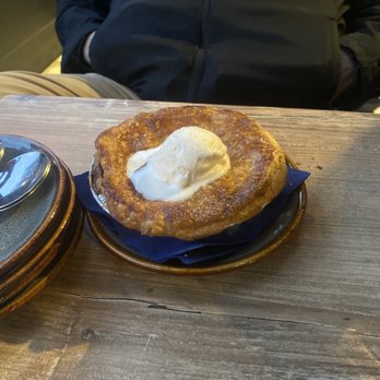 COMMUNION Restaurant and Bar - Peach cobbler with ice cream - Soup Near Me - Seattle, Washington