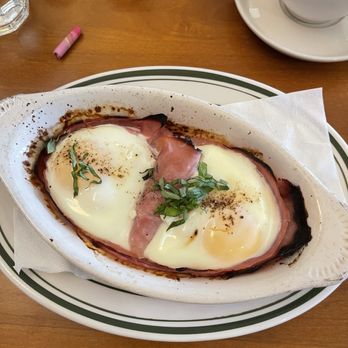 Willow Wood Market Cafe - Baked Eggs & Black Forest Ham - Breakfast & Brunch Near Me - Graton, California