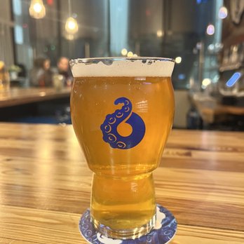 Octopi Brewing - Octopi IPA - Breweries Near Me - Waunakee, Wisconsin Octopi Brewing - Octopi IPA - Breweries Near Me - Waunakee, Wisconsin