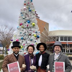 Grand Ridge Plaza - Strolling carolers were great.