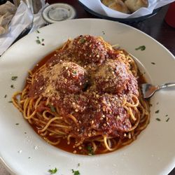 Liliana's Pizza & Grill - Spaghetti and meatballs