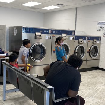 iWash 365 Laundry - iWash 365 Laundry, laundromat on carolina beach road - Laundromat Near Me - Wilmington, North Carolina iWash 365 Laundry - iWash 365 Laundry, laundromat on carolina beach road - Laundromat Near Me - Wilmington, North Carolina