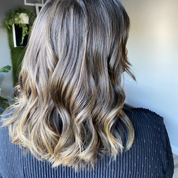 Trapqueen Salon - Hair Salons Near Me - San Diego, California Trapqueen Salon - Hair Salons Near Me - San Diego, California