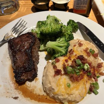 Chili's - Steak meal - Bars Near Me - Syracuse, New York Chili's - Steak meal - Bars Near Me - Syracuse, New York