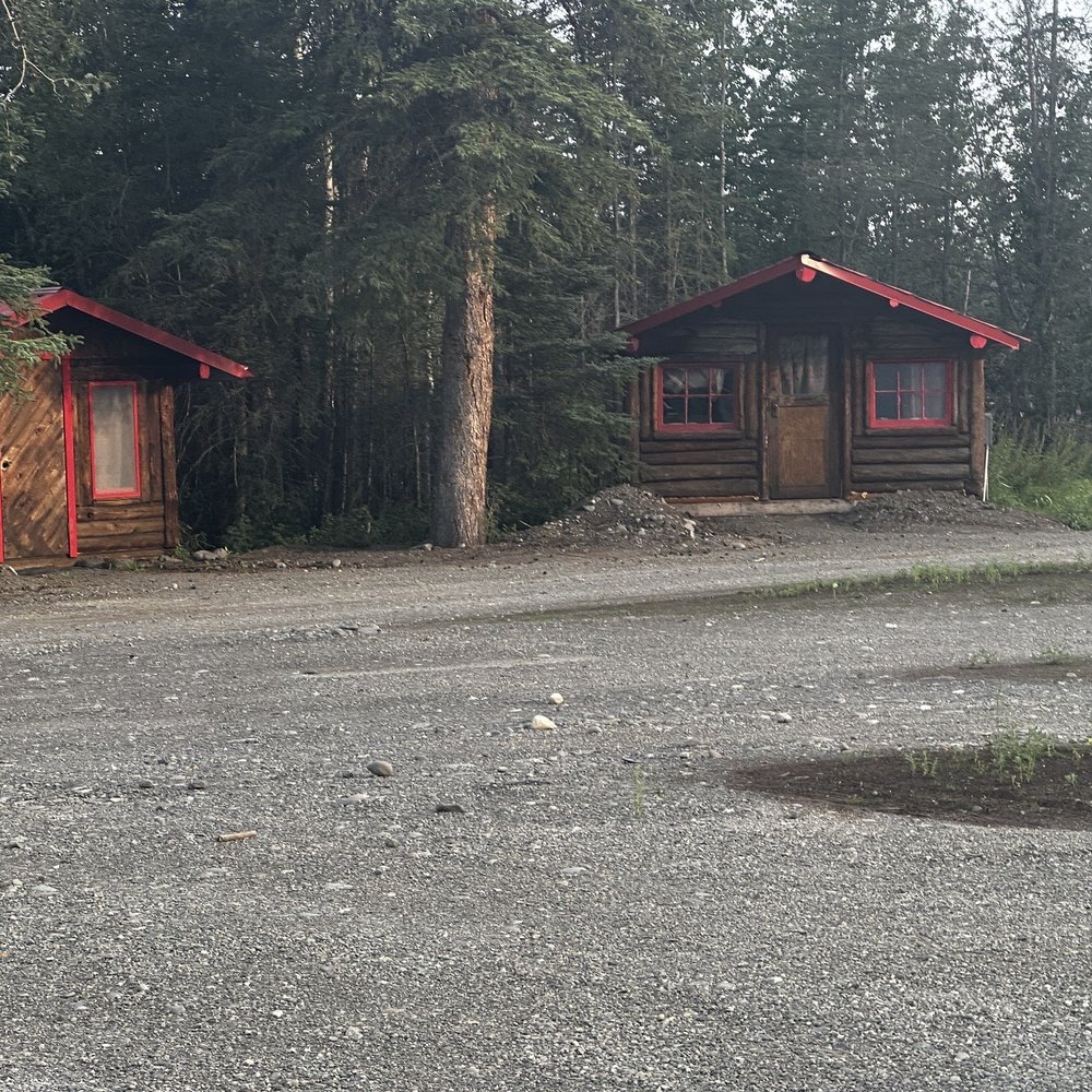 Ranch House Lodge - Campgrounds Near Me - Glennallen, Alaska