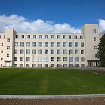 Phorms Campus - Elementary Schools Near Me - Berlin, BE Phorms Campus - Elementary Schools Near Me - Berlin, BE