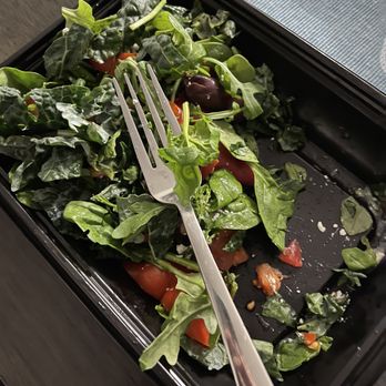 Pita Jungle - Za'atar-Dusted Wood-Fired Norwegian Salmon* Salad - Mediterranean Near Me - Gilbert, Arizona Pita Jungle - Za'atar-Dusted Wood-Fired Norwegian Salmon* Salad - Mediterranean Near Me - Gilbert, Arizona