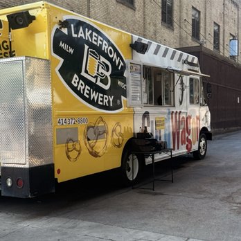 Lakefront Brewery - Cheese curd truck!! 100% gluten free - Breweries Near Me - Milwaukee, Wisconsin Lakefront Brewery - Cheese curd truck!! 100% gluten free - Breweries Near Me - Milwaukee, Wisconsin