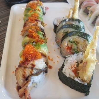 Nikko Sushi - Dragon roll (left) and spider roll (right) - Sushi Bars Near Me - Berkeley, California