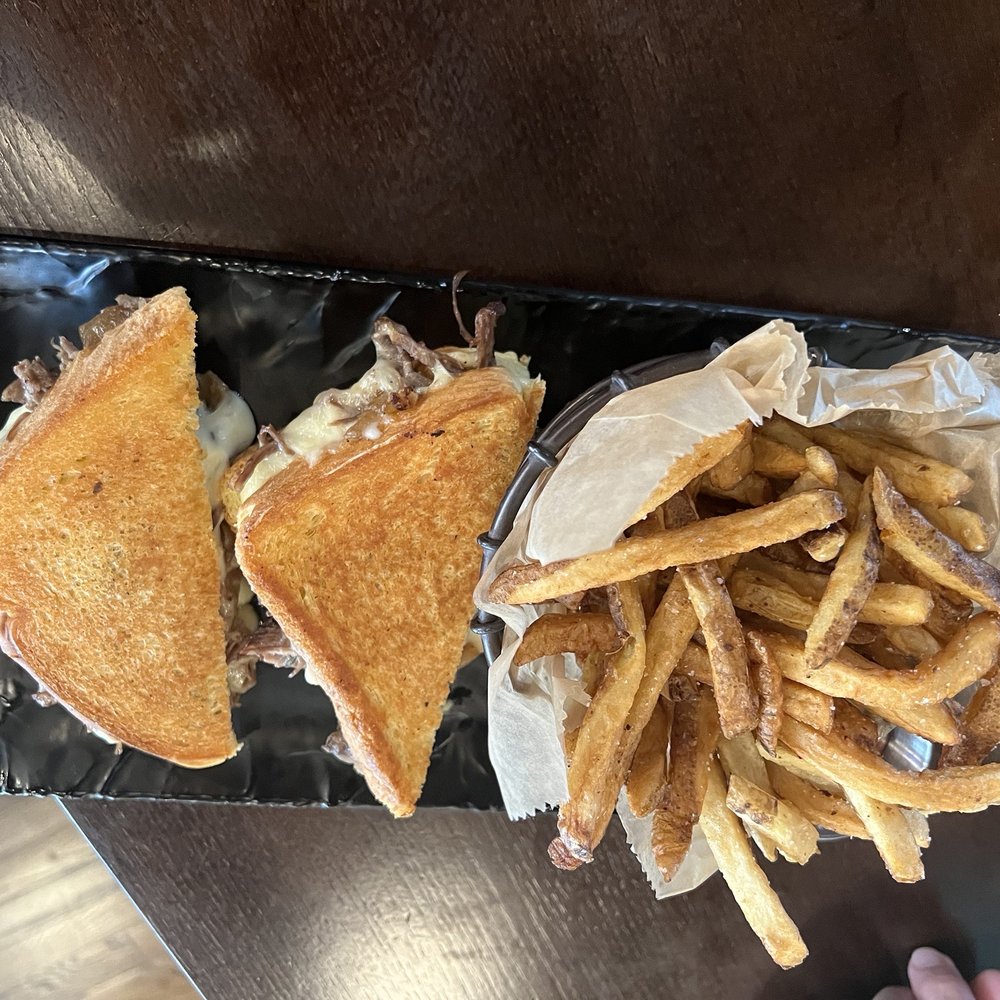 Whiskey Bend - Short rib toasted cheese with French fries - Gastropubs Near Me - St. Charles, Illinois Whiskey Bend - Short rib toasted cheese with French fries - Gastropubs Near Me - St. Charles, Illinois