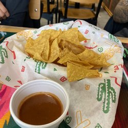 Casa Jalisco Mexican Restaurant - Chips and salsa