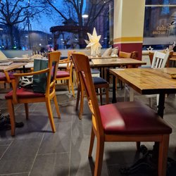 Eclair au Café