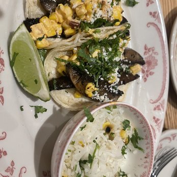 El Bebe Tacos + Tequila - Mushroom Taco Platter no beans - Tacos Near Me - Washington, DC, District of Columbia El Bebe Tacos + Tequila - Mushroom Taco Platter no beans - Tacos Near Me - Washington, DC, District of Columbia