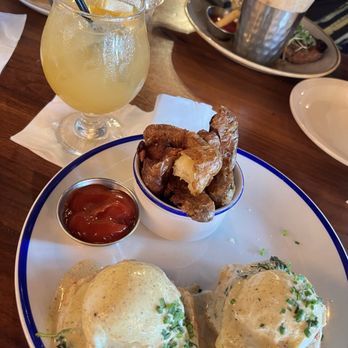 Noble Crust - Bronzed Salmon Benny* and Noble Sangria Southern Brunch Bundle - Italian Near Me - Wesley Chapel, Florida Noble Crust - Bronzed Salmon Benny* and Noble Sangria Southern Brunch Bundle - Italian Near Me - Wesley Chapel, Florida