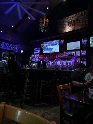 Selma's Chicago Pizzeria & Tap Room by null