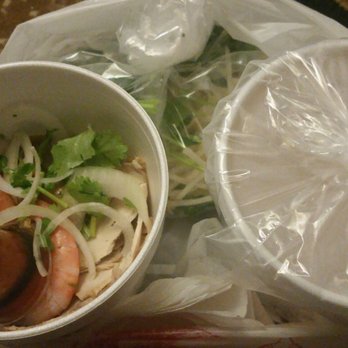 Pho Lee Hoa Phat 3 - 23 with wontons - Vietnamese Near Me - Vallejo, California Pho Lee Hoa Phat 3 - 23 with wontons - Vietnamese Near Me - Vallejo, California