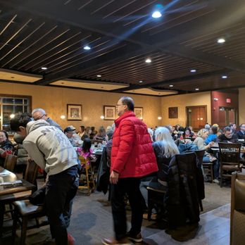 Chef Ping - Dining room - Chinese Near Me - Rolling Meadows, Illinois
