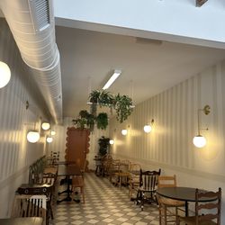 Gaia House Cafe - Inside