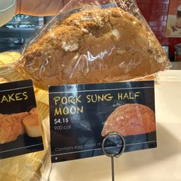 Pork sung half moon Pork sung half moon