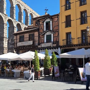 Mesón de Cándido - The restaurant is the closest building to the Roman Aqueduct. - Spanish Near Me - Segovia, SG Mesón de Cándido - The restaurant is the closest building to the Roman Aqueduct. - Spanish Near Me - Segovia, SG