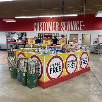 Winn-Dixie - Customer service in the front of the store - Grocery Near Me - Palm Bay, Florida