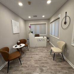 Luna Massage Studio - Reception area.