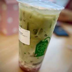R&B Tea & Ssong's Hotdog - Strawberry Matcha Latte