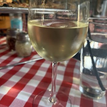 Grimaldi's Pizzeria - Pinot Grigio wine - Pizza Near Me - San Antonio, Texas Grimaldi's Pizzeria - Pinot Grigio wine - Pizza Near Me - San Antonio, Texas