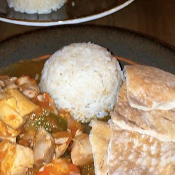 Mera  - Chicken Sautée with rice and pita - Mediterranean Near Me - Brooklyn, New York
