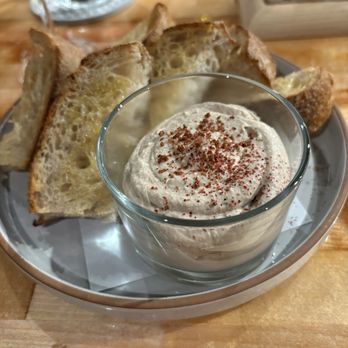 Silver Lining - Mousse - Wine Bars Near Me - Honolulu, Hawaii