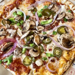 Spicy Chicken Pizza