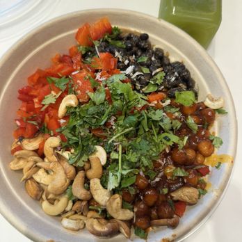 Spiced Black - Pineapple Coconut Curry Bowl - Soul Food Near Me - Upper Marlboro, Maryland Spiced Black - Pineapple Coconut Curry Bowl - Soul Food Near Me - Upper Marlboro, Maryland