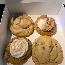 Cookie Co. - Chocolate chip cookies and pumpkin cookies