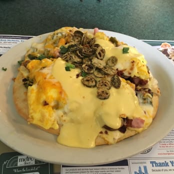 Metro Diner - Breakfast pizza - American Near Me - Altamonte Springs, Florida Metro Diner - Breakfast pizza - American Near Me - Altamonte Springs, Florida