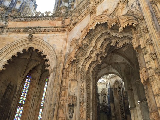 Batalha Monastery by null