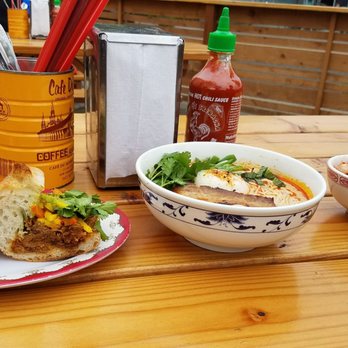 Double Dragon - Pulled pork banh mi, ramen, kimchi - Sandwiches Near Me - Portland, Oregon Double Dragon - Pulled pork banh mi, ramen, kimchi - Sandwiches Near Me - Portland, Oregon