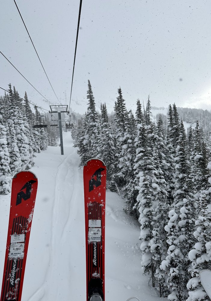 SKI BIG 3 Updated September 2024 56 Photos 114 Banff Avenue