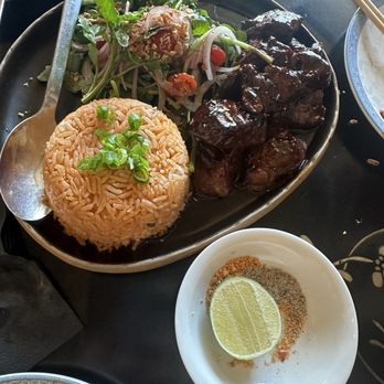 LSXO - Shaken Beef plate, filling and family style! So BOLD and delicous. - Vietnamese Near Me - Huntington Beach, California LSXO - Shaken Beef plate, filling and family style! So BOLD and delicous. - Vietnamese Near Me - Huntington Beach, California