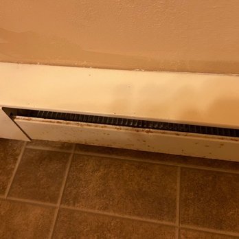 Scandinavian Lodge - Bathroom baseboard - Hotels Near Me - Sister Bay, Wisconsin
