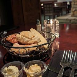 The Winds Steakhouse - Fresh bread as we waited for our meal - yum!