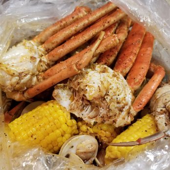 Juicy Seafood - Snow crabs. Clams. Blue crabs. It was hard to pull the meat of the blue crab. - Seafood Near Me - Rochester, New York Juicy Seafood - Snow crabs. Clams. Blue crabs. It was hard to pull the meat of the blue crab. - Seafood Near Me - Rochester, New York