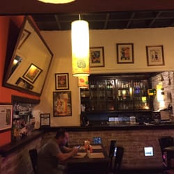 Mr. Mills Burguer - Mesas e bar
