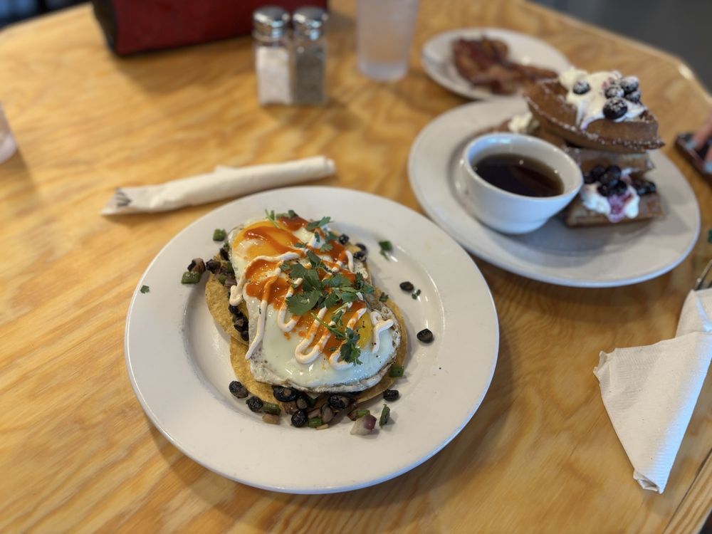Blue Surf Cafe Image