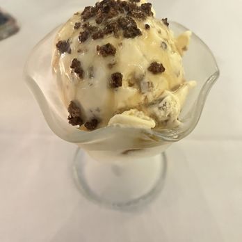 The Sweet Life - Grapenut Ice Cream - New American Near Me - Oak Bluffs, Massachusetts