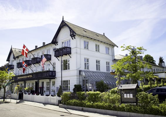 Skovshoved Hotel by null